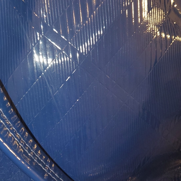 Authentic Burberry blue handbag. - Picture 3 of 10